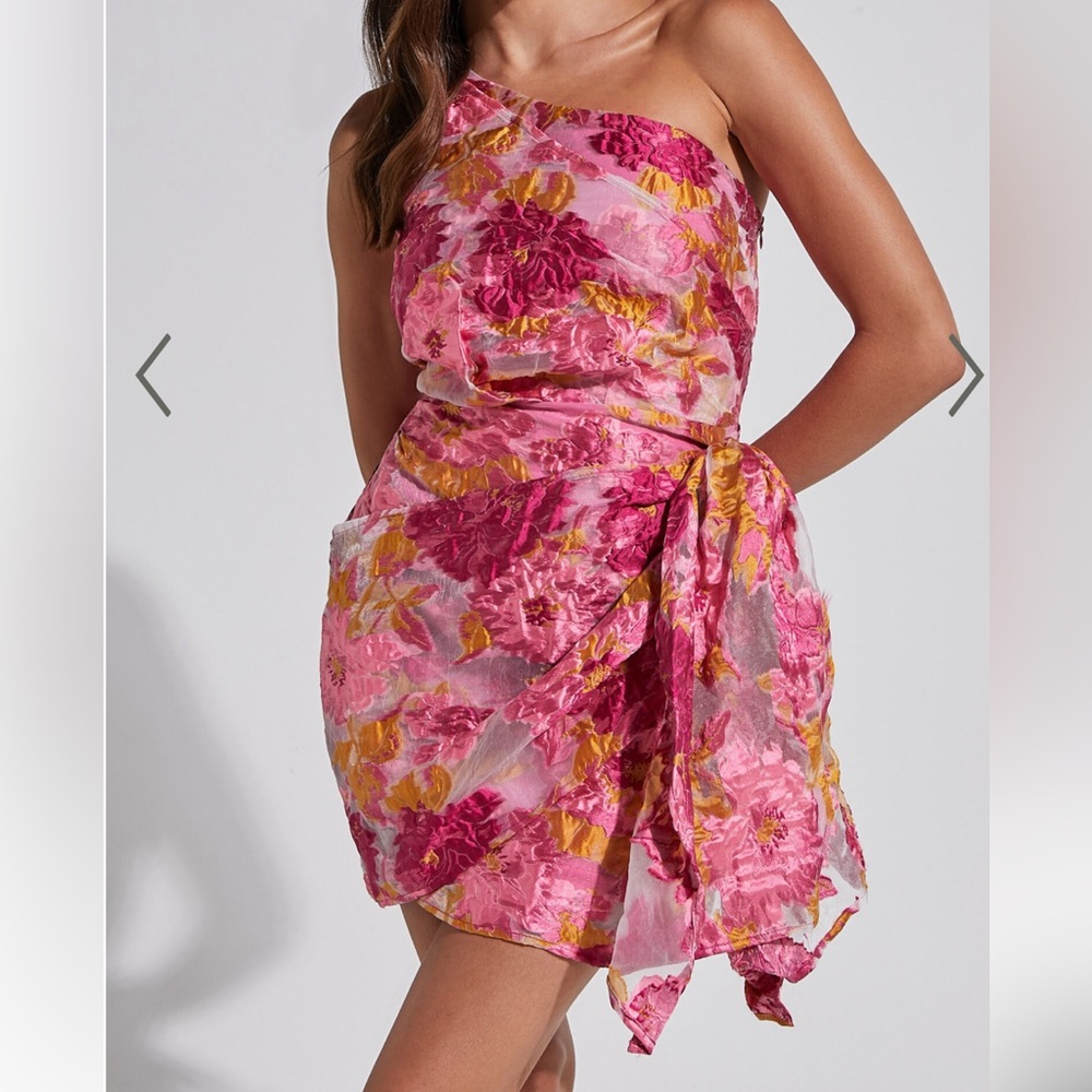 BRAILEY MINI DRESS - ONE SHOULDER WRAP FRONT DRESS IN PINK JACQUARD